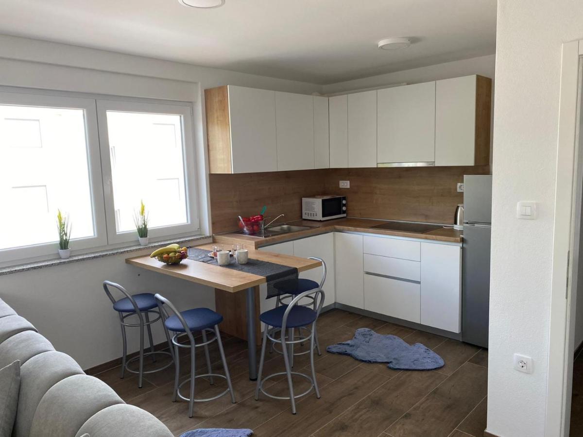 Apartmani Grgic On The Adress Branka Fucica 96 Malinska Εξωτερικό φωτογραφία