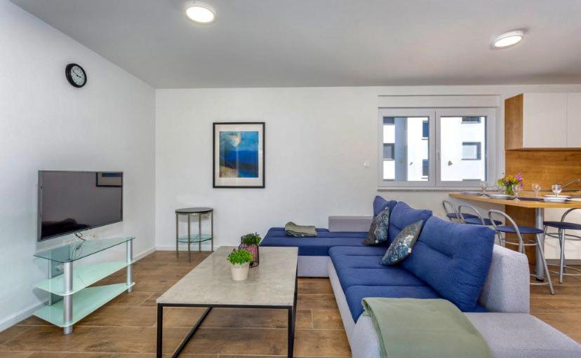 Apartmani Grgic On The Adress Branka Fucica 96 Malinska Εξωτερικό φωτογραφία