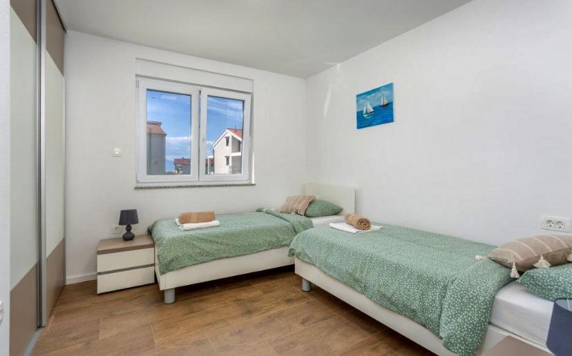 Apartmani Grgic On The Adress Branka Fucica 96 Malinska Εξωτερικό φωτογραφία